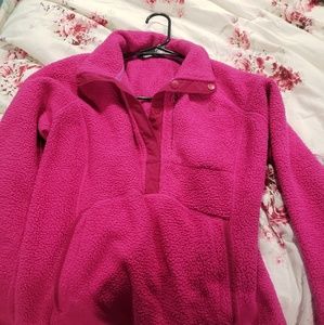 North face pullover